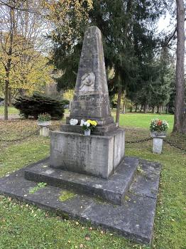 Kriegerdenkmal und Gräber russischer Soldaten (Rudolstadt)